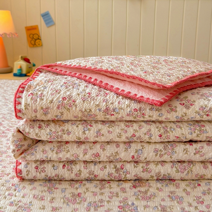 91家纺网 家纺一手货源 找家纺 梵朴 2026新款A类泡芙双层纱贝壳边床盖夏被四件套三角针夏凉被空调被 紫花免