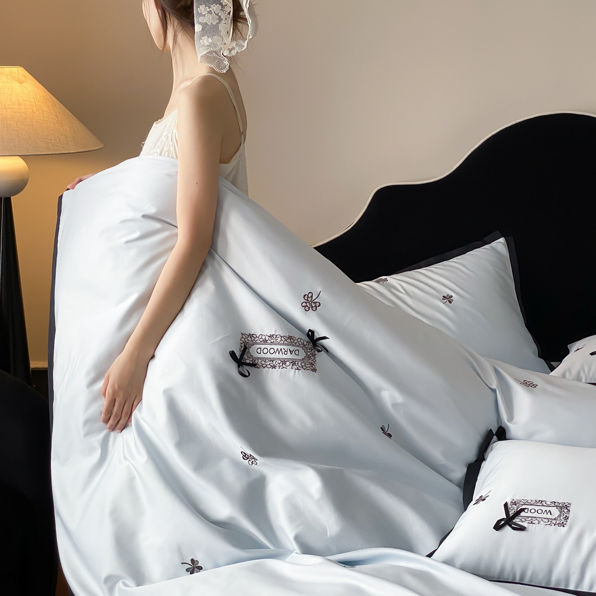 91家纺网 家纺一手货源 找家纺 佳汐蓝家纺 2026新款50S全棉纯棉轻奢工艺款精致刺绣四件套-幸运草系列 幸运草-浅水蓝