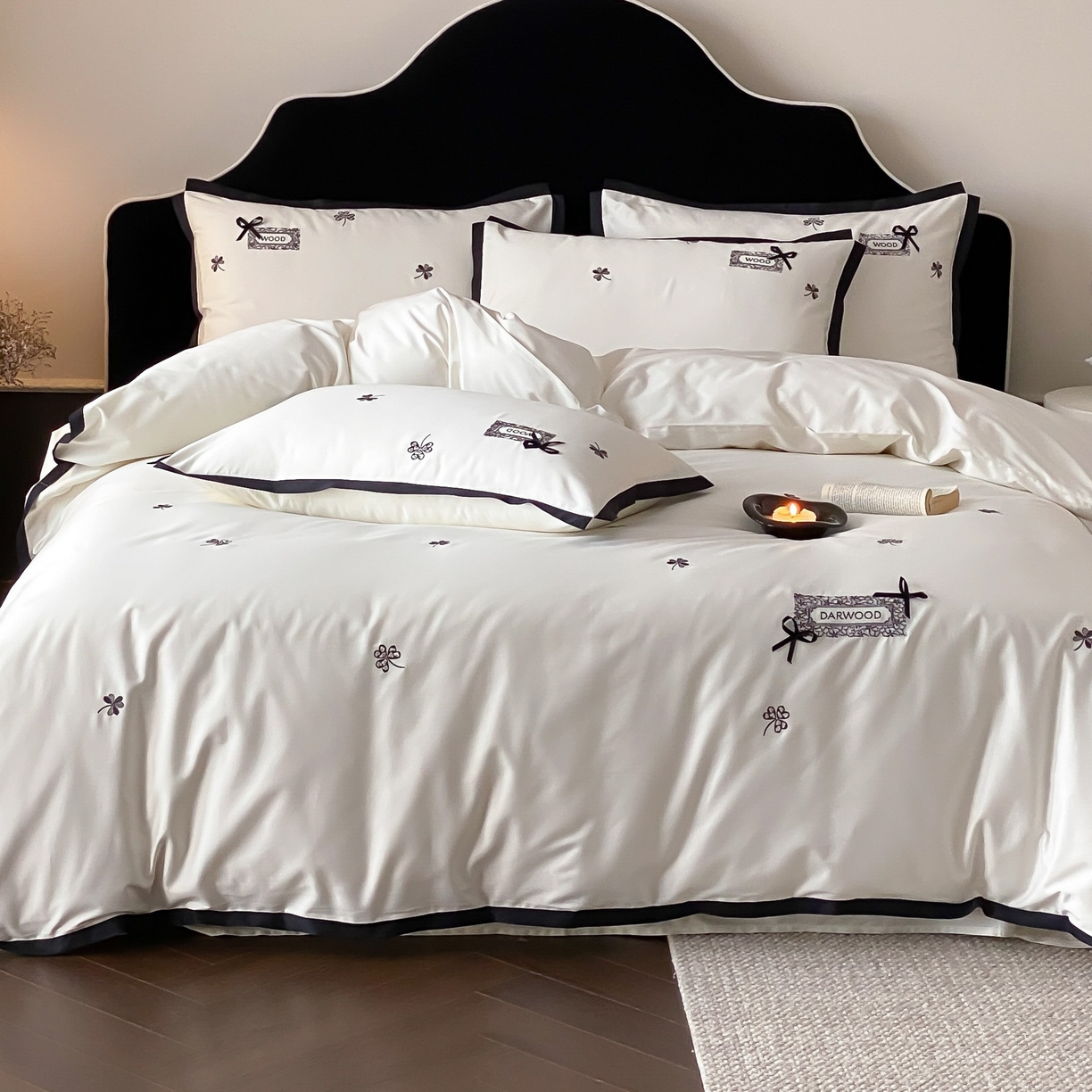 91家纺网 家纺一手货源 找家纺 佳汐蓝家纺 2026新款50S全棉纯棉轻奢工艺款精致刺绣四件套-幸运草系列 幸运草-云母白