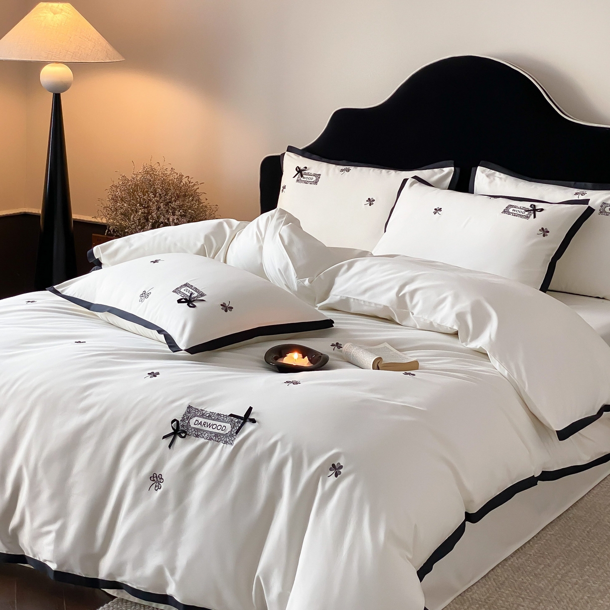 91家纺网 家纺一手货源 找家纺 佳汐蓝家纺 2026新款50S全棉纯棉轻奢工艺款精致刺绣四件套-幸运草系列 幸运草-云母白