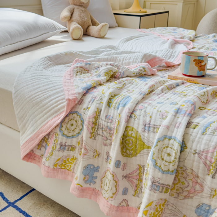 91家纺网 家纺一手货源 找家纺 乐家毛巾被（工厂自产自销） 2026新款全棉纯棉六层一体超柔泡泡纱多功能毯 游乐园