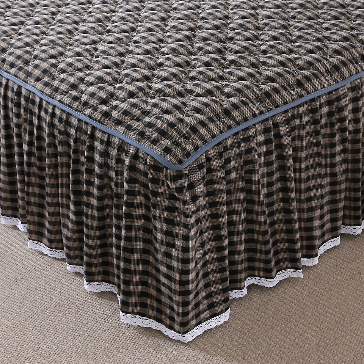 91家纺网 家纺一手货源 找家纺 欧妮家纺 2026新款无印全棉水洗棉夹棉单床裙-三件套 全棉夹棉床裙重楼黑