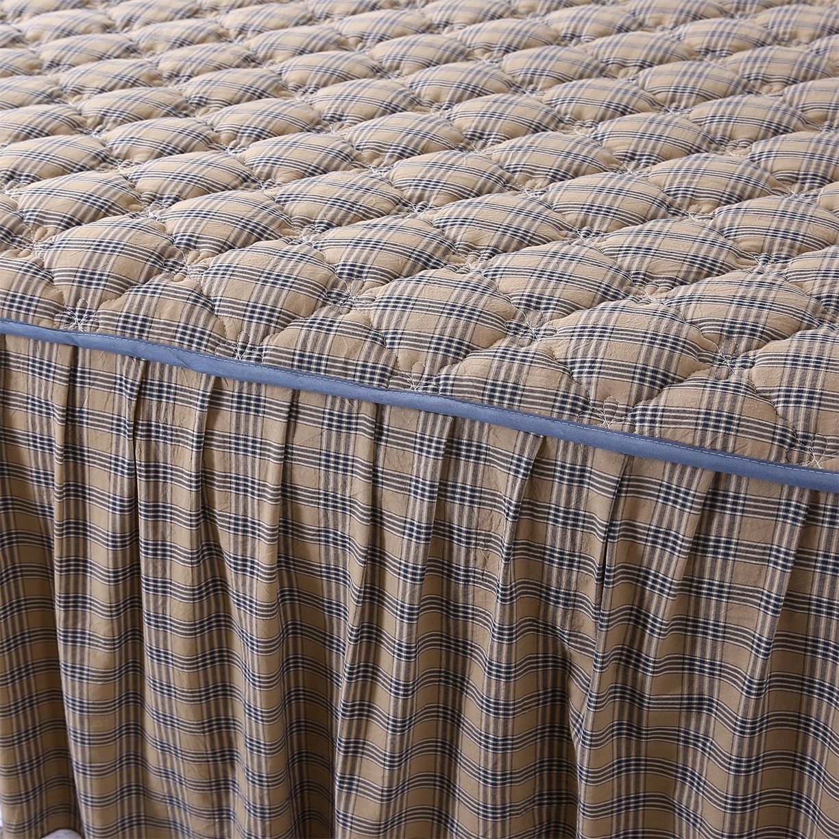 91家纺网 家纺一手货源 找家纺 （总）欧妮家纺 2026新款无印全棉水洗棉夹棉单床裙-三件套