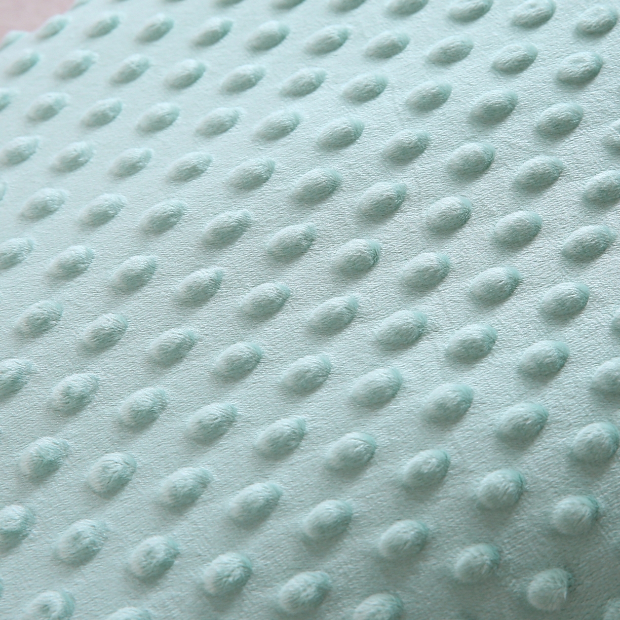 91家纺网 家纺一手货源 找家纺 珍贝家纺 2026新款全棉双层纱豆豆连套枕 腊肠狗-条纹