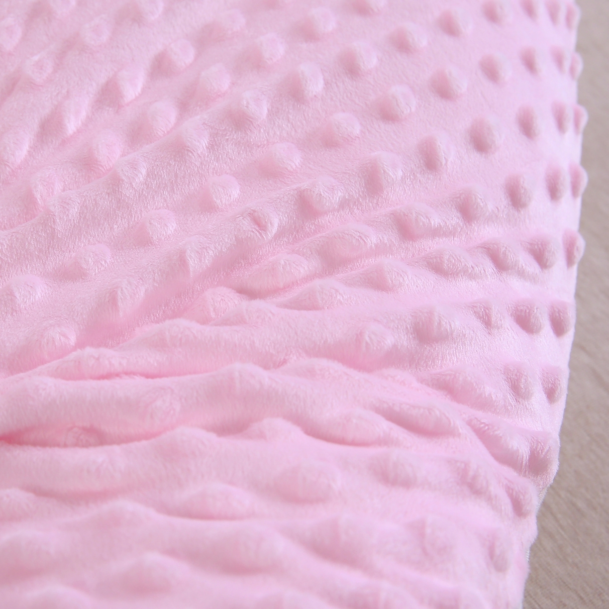 91家纺网 家纺一手货源 找家纺 珍贝家纺 2026新款全棉双层纱豆豆连套枕 小猫-粉