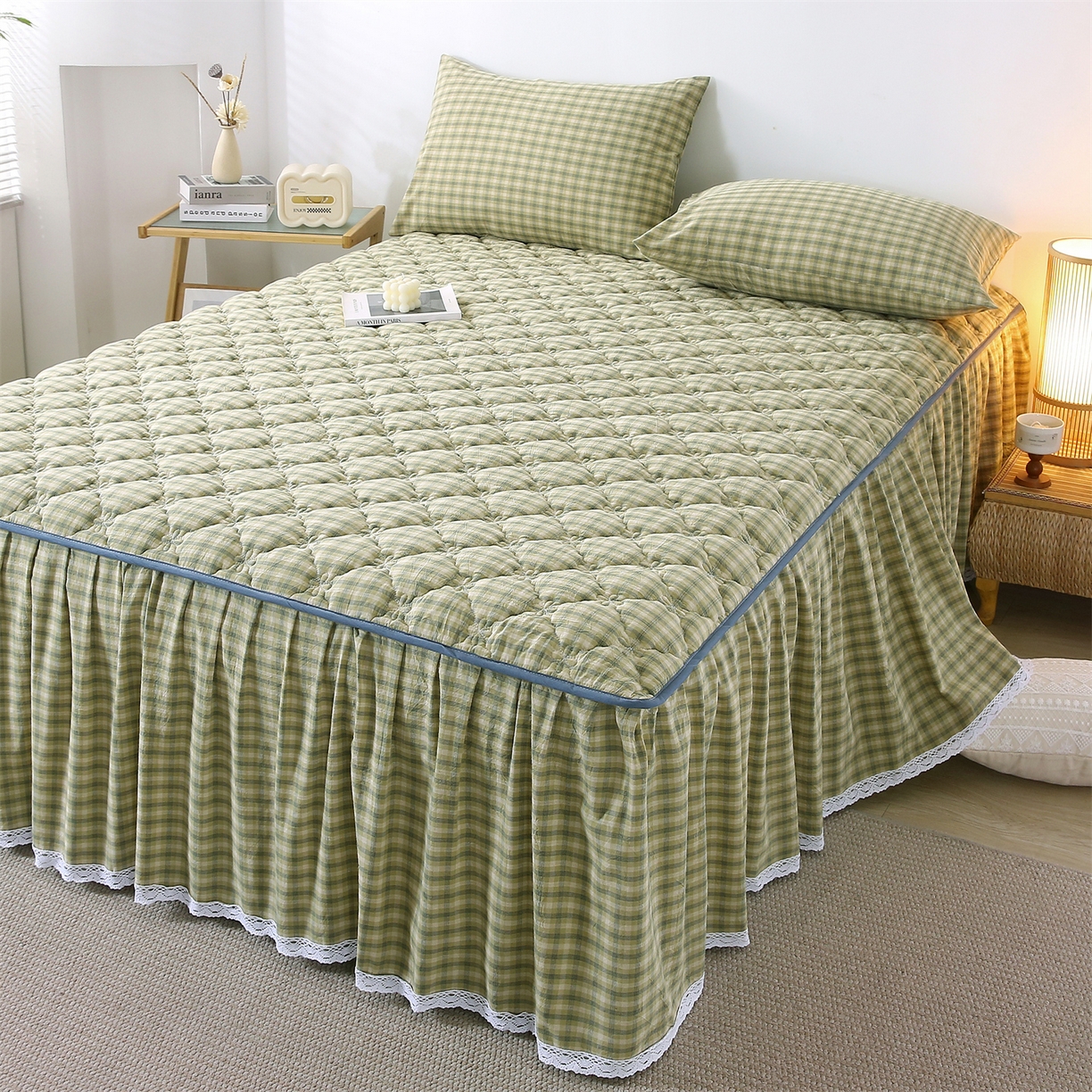 91家纺网 家纺一手货源 找家纺 欧妮家纺 2026新款无印全棉水洗棉夹棉单床裙-三件套 全棉夹棉床裙浣花草绿