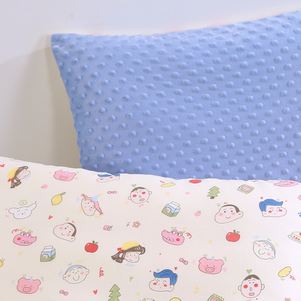 91家纺网 家纺一手货源 找家纺 珍贝家纺 2026新款全棉双层纱豆豆连套枕 卡通-白