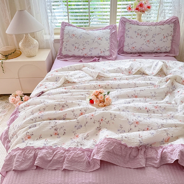 91家纺网 家纺一手货源 找家纺 韩约家纺 2026新款法式大花边床盖款泡芙棉夏凉被空调被四件套 春旭