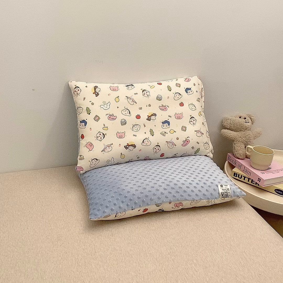 91家纺网 家纺一手货源 找家纺 珍贝家纺 2026新款全棉双层纱豆豆连套枕 卡通-白