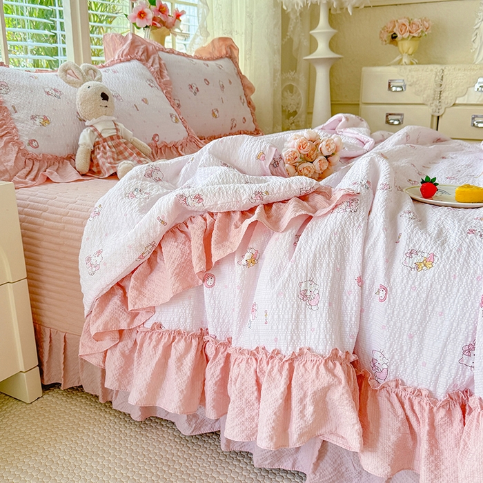 91家纺网 家纺一手货源 找家纺 韩约家纺 2026新款法式大花边床盖款泡芙棉夏凉被空调被四件套 宝贝甜心