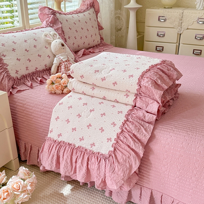 韩约家纺 2026新款法式大花边床盖款泡芙棉夏凉被空调被四件套 蝶语