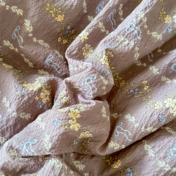 91家纺网 家纺一手货源 找家纺 韩约家纺 2026新款法式大花边床盖款泡芙棉夏凉被空调被四件套 木槿