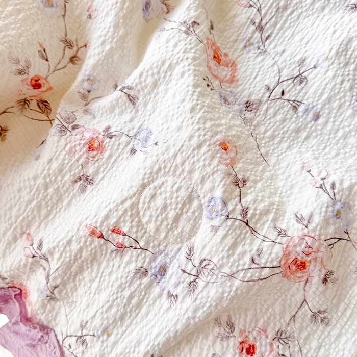 91家纺网 家纺一手货源 找家纺 韩约家纺 2026新款法式大花边床盖款泡芙棉夏凉被空调被四件套 春旭