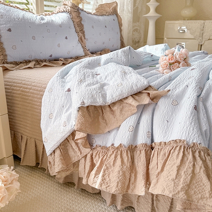 91家纺网 家纺一手货源 找家纺 韩约家纺 2026新款法式大花边床盖款泡芙棉夏凉被空调被四件套 星语