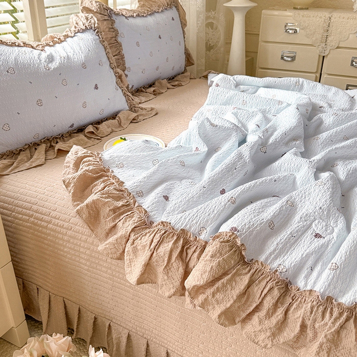 91家纺网 家纺一手货源 找家纺 韩约家纺 2026新款法式大花边床盖款泡芙棉夏凉被空调被四件套 星语