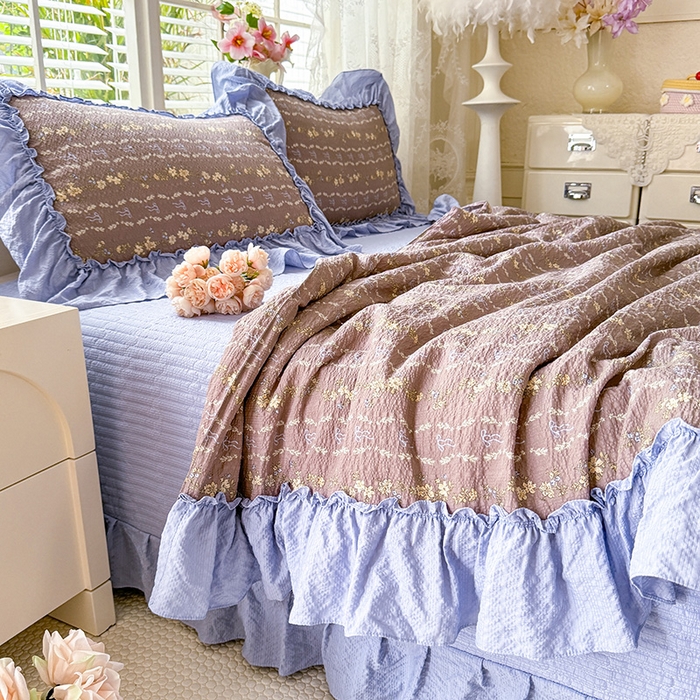 91家纺网 家纺一手货源 找家纺 韩约家纺 2026新款法式大花边床盖款泡芙棉夏凉被空调被四件套 木槿