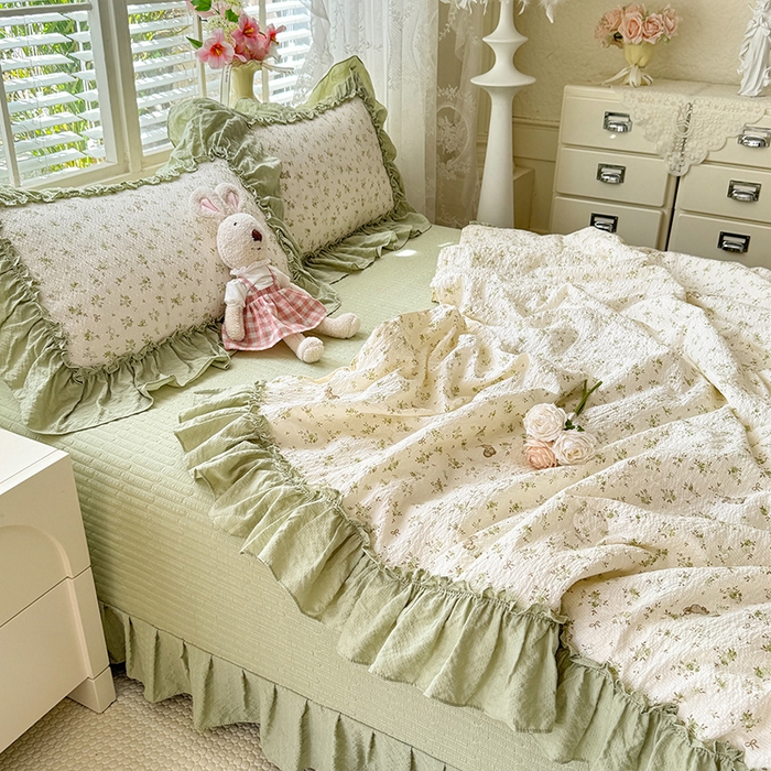 91家纺网 家纺一手货源 找家纺 韩约家纺 2026新款法式大花边床盖款泡芙棉夏凉被空调被四件套 绿意