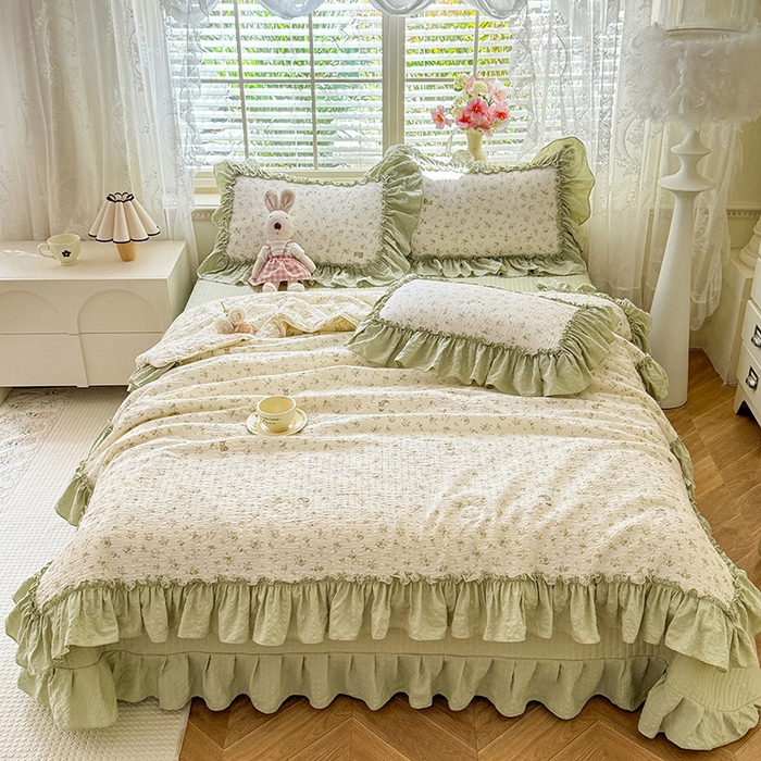 91家纺网 家纺一手货源 找家纺 韩约家纺 2026新款法式大花边床盖款泡芙棉夏凉被空调被四件套 绿意