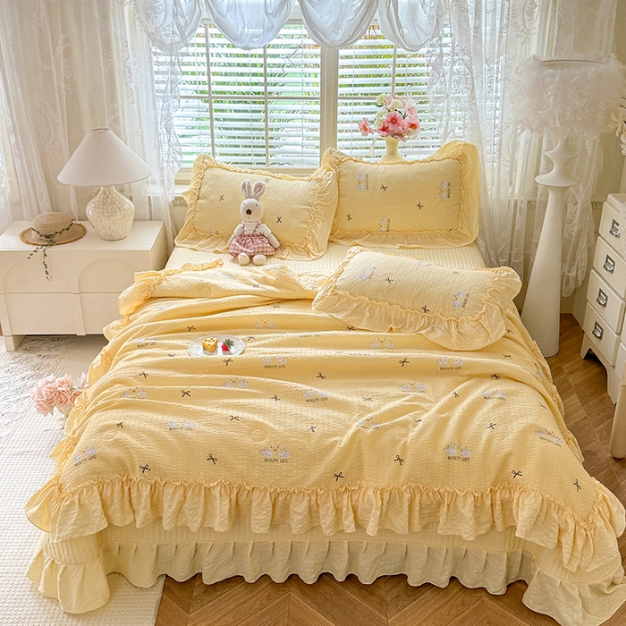 91家纺网 家纺一手货源 找家纺 韩约家纺 2026新款法式大花边床盖款泡芙棉夏凉被空调被四件套 妮可