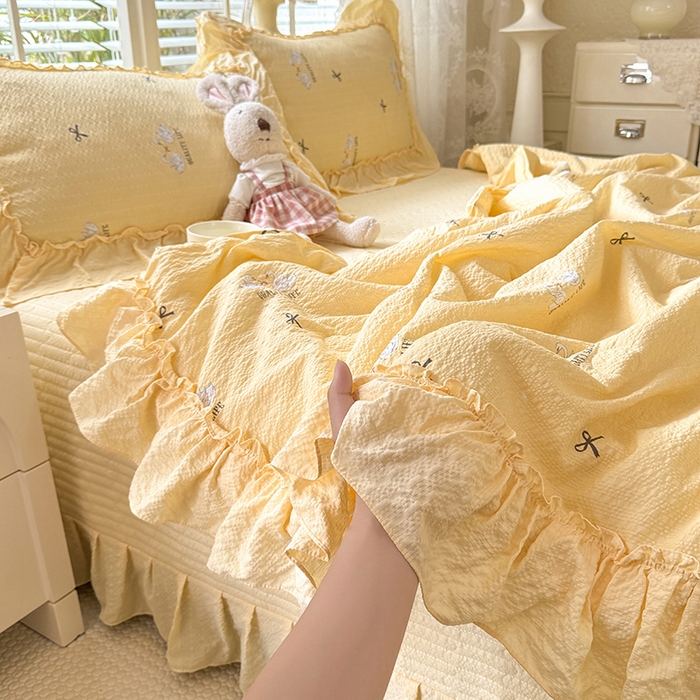 91家纺网 家纺一手货源 找家纺 韩约家纺 2026新款法式大花边床盖款泡芙棉夏凉被空调被四件套 妮可