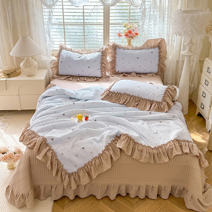 91家纺网 家纺一手货源 找家纺 韩约家纺 2026新款法式大花边床盖款泡芙棉夏凉被空调被四件套 星语