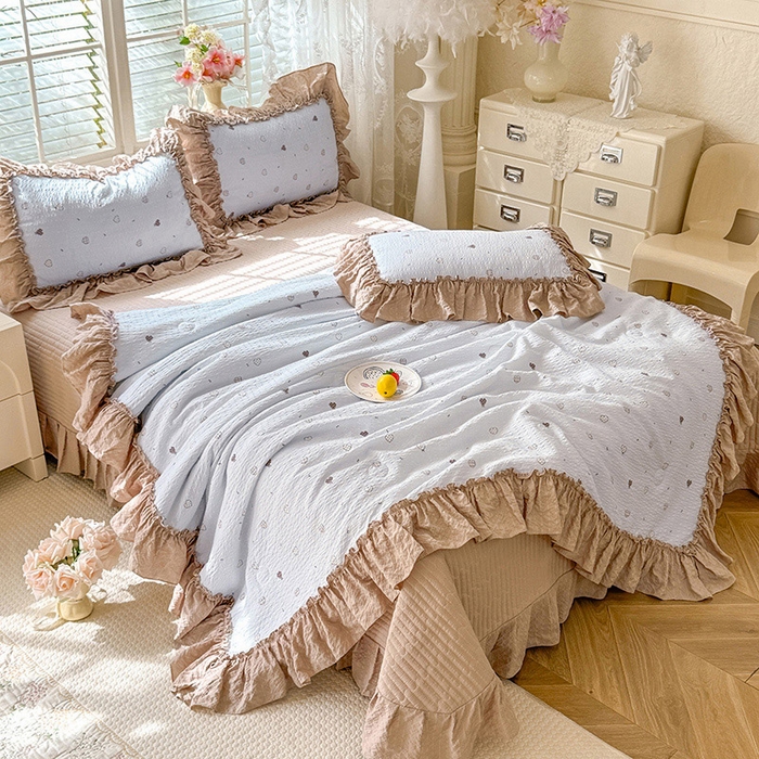 91家纺网 家纺一手货源 找家纺 韩约家纺 2026新款法式大花边床盖款泡芙棉夏凉被空调被四件套 星语