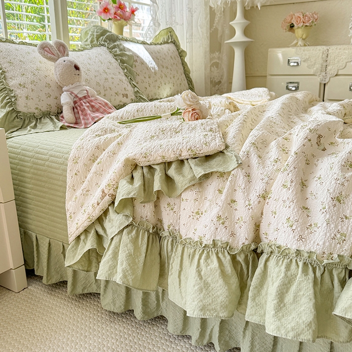 91家纺网 家纺一手货源 找家纺 韩约家纺 2026新款法式大花边床盖款泡芙棉夏凉被空调被四件套 绿意