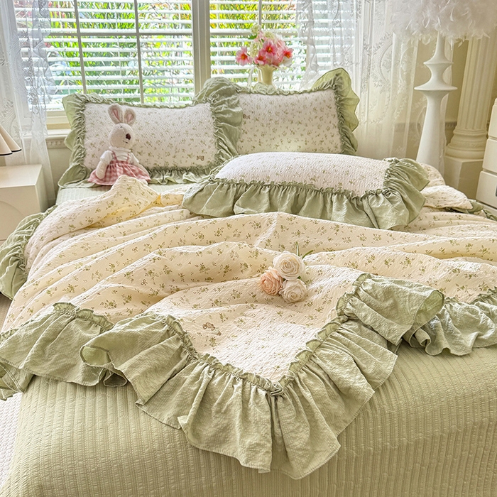 91家纺网 家纺一手货源 找家纺 韩约家纺 2026新款法式大花边床盖款泡芙棉夏凉被空调被四件套 绿意