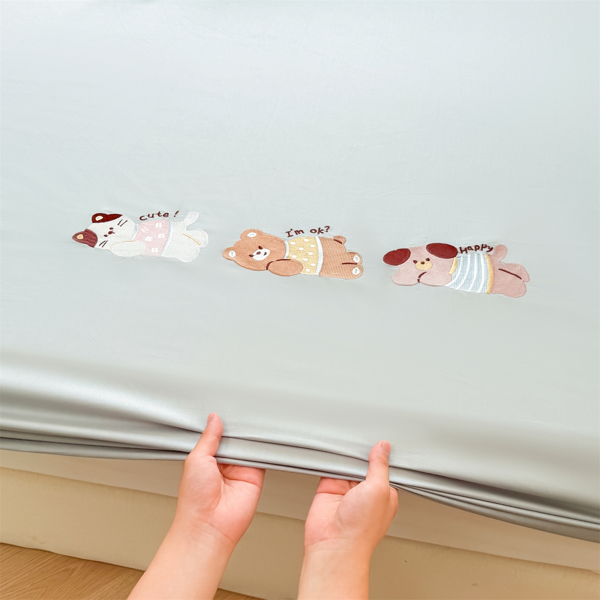 91家纺网 家纺一手货源 找家纺 居眠 2026新款A类全棉卡通刺绣单层童话乐园床笠 童话乐园-灰