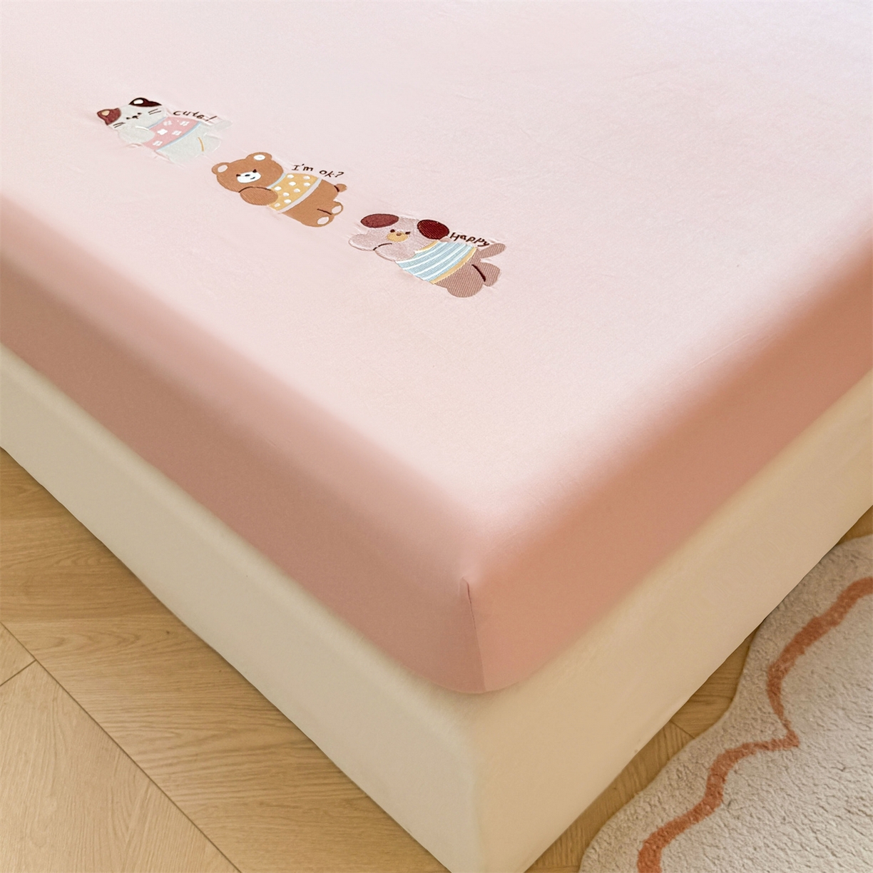 91家纺网 家纺一手货源 找家纺 居眠 2026新款A类全棉卡通刺绣单层童话乐园床笠 童话乐园-粉