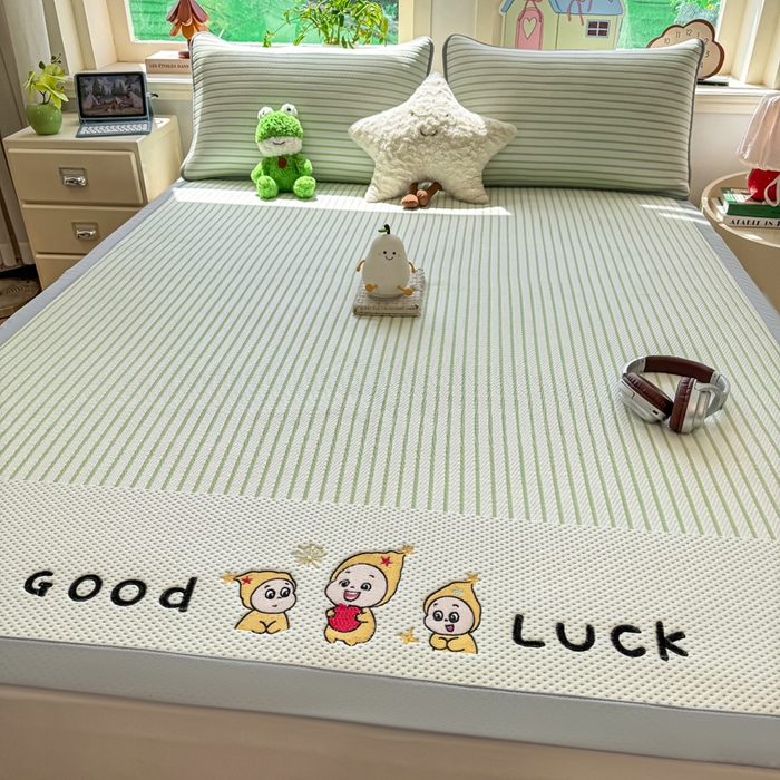 91家纺网 家纺一手货源 找家纺 （总）梦初语 2026春夏新款刺绣凉感豆豆冰丝软席三件套（400克加厚 夹层加捻 不起球 可机洗）