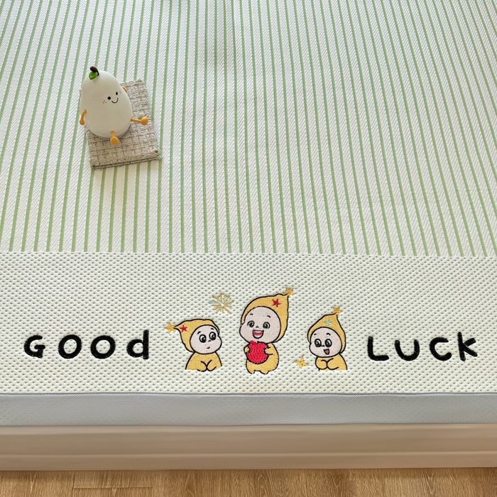 91家纺网 家纺一手货源 找家纺 梦初语 2026春夏新款刺绣凉感豆豆冰丝软席三件套（400克加厚 夹层加捻 不起球 可机洗） 清风条韵-绿