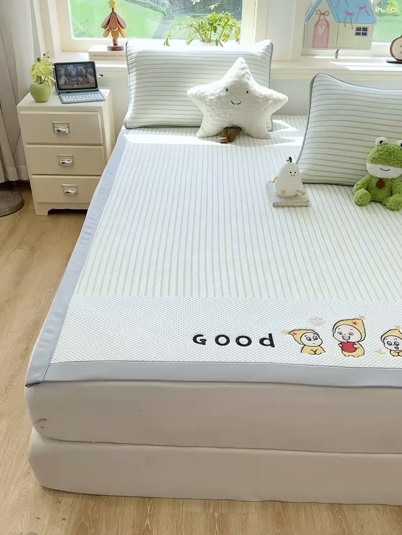 91家纺网 家纺一手货源 找家纺 （总）梦初语 2026春夏新款刺绣凉感豆豆冰丝软席三件套（400克加厚 夹层加捻 不起球 可机洗）