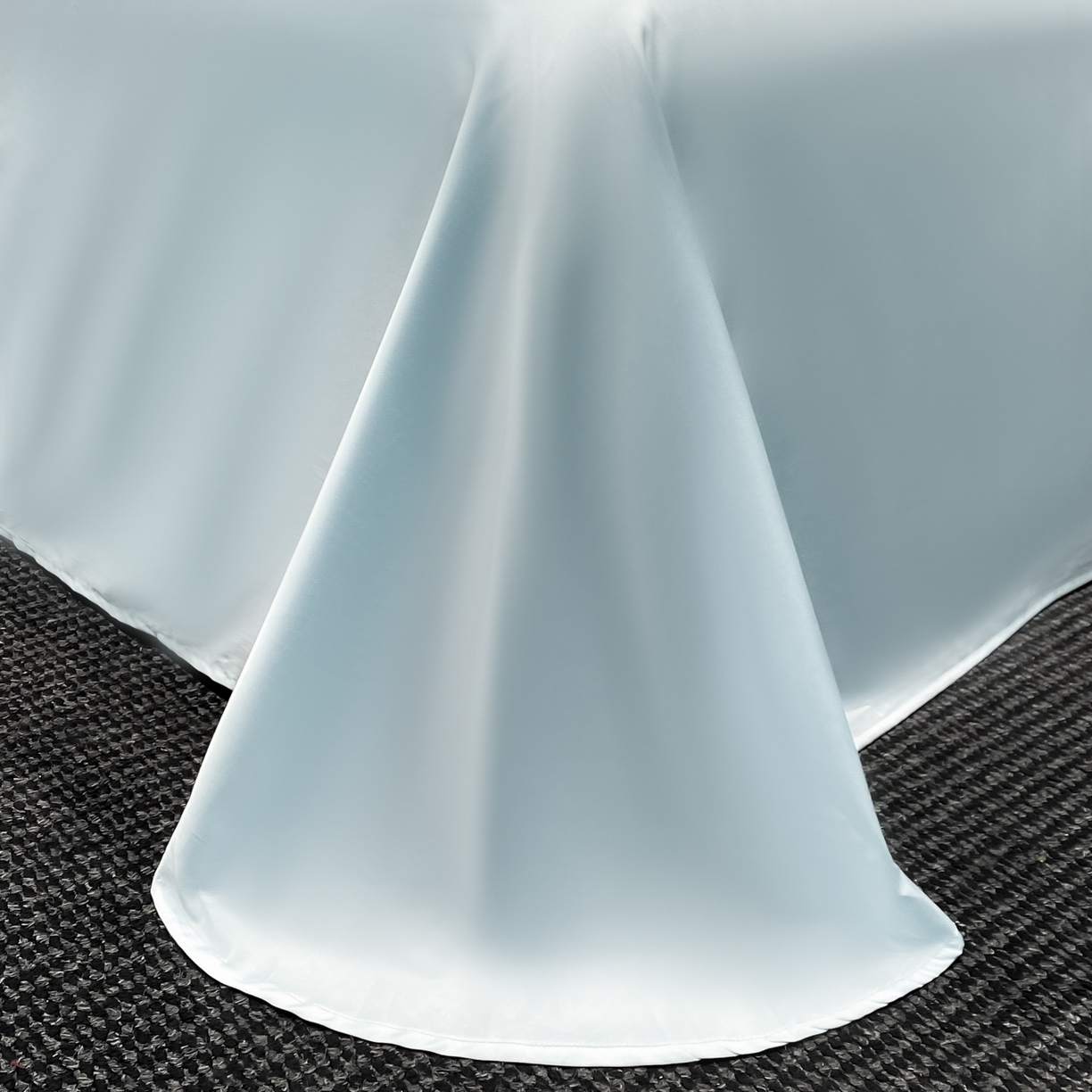 91家纺网 家纺一手货源 找家纺 新方向 2026新款刺绣A类20%蚕丝天丝棉夏被四件套-花恋 花恋-微光蓝