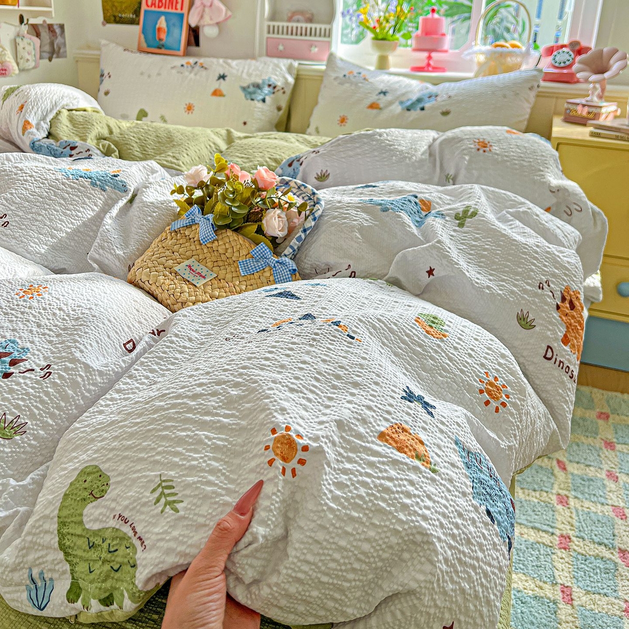 91家纺网 家纺一手货源 找家纺 欧妮家纺 2026新款泡芙棉印花四件套-跑量款 泡芙-恐龙日记