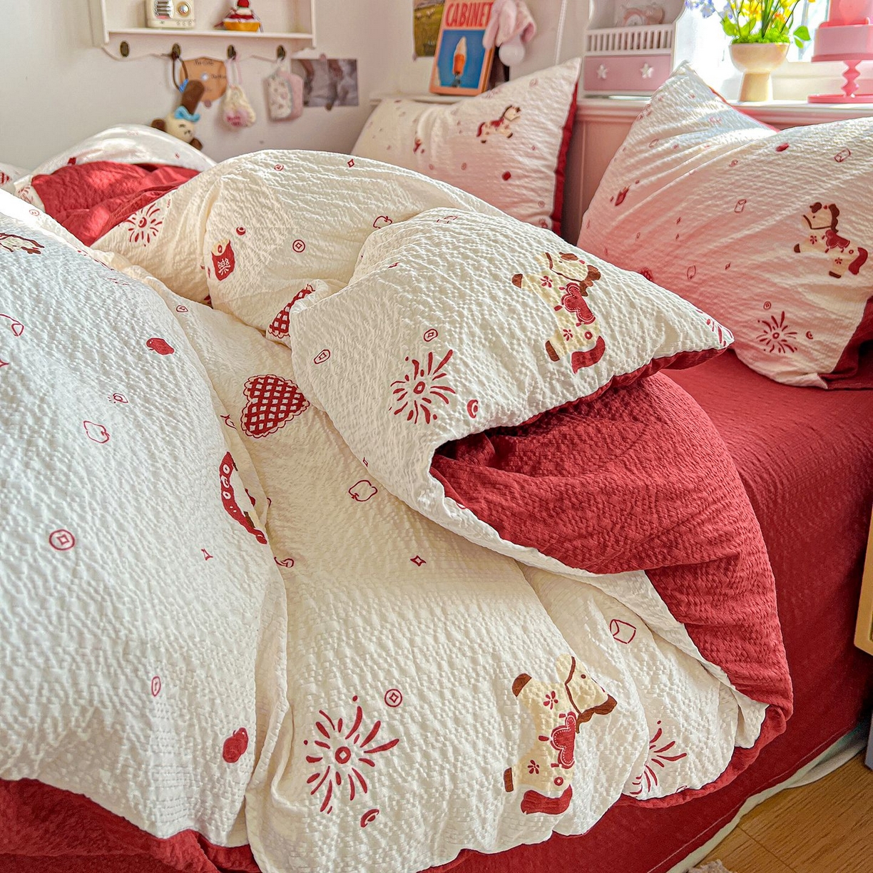 91家纺网 家纺一手货源 找家纺 欧妮家纺 2026新款泡芙棉印花四件套-跑量款 泡芙-鸿运小马