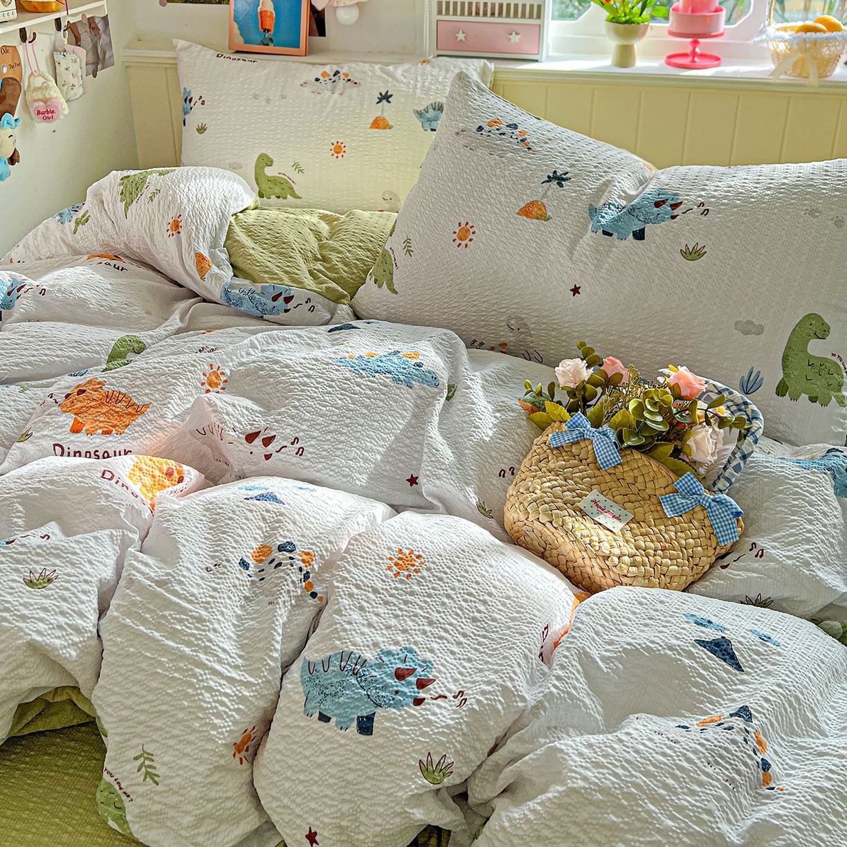 91家纺网 家纺一手货源 找家纺 欧妮家纺 2026新款泡芙棉印花四件套-跑量款 泡芙-恐龙日记