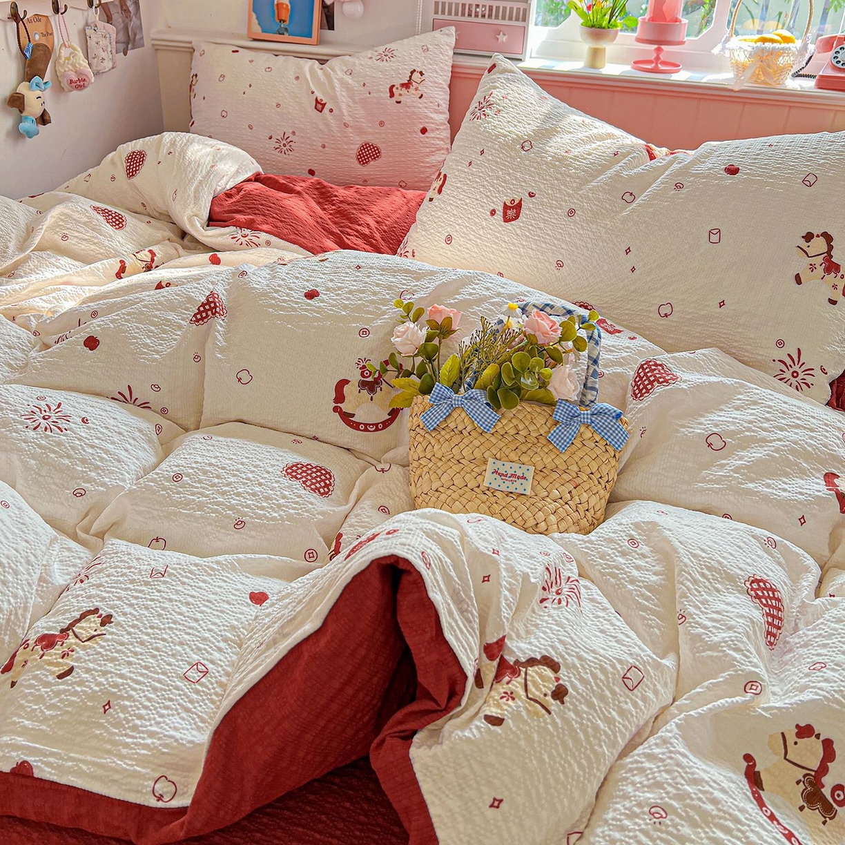 91家纺网 家纺一手货源 找家纺 欧妮家纺 2026新款泡芙棉印花四件套-跑量款 泡芙-鸿运小马