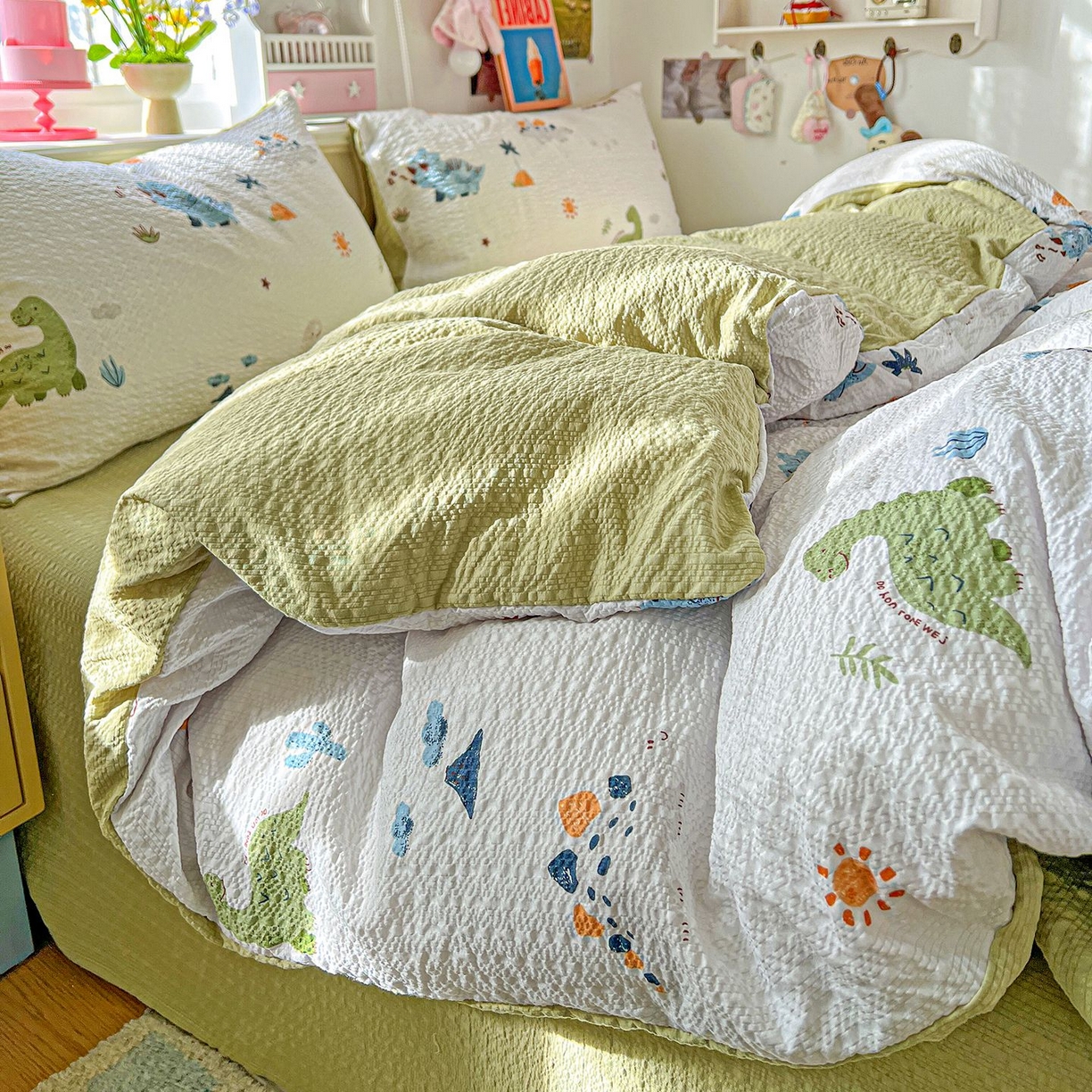 91家纺网 家纺一手货源 找家纺 欧妮家纺 2026新款泡芙棉印花四件套-跑量款 泡芙-恐龙日记