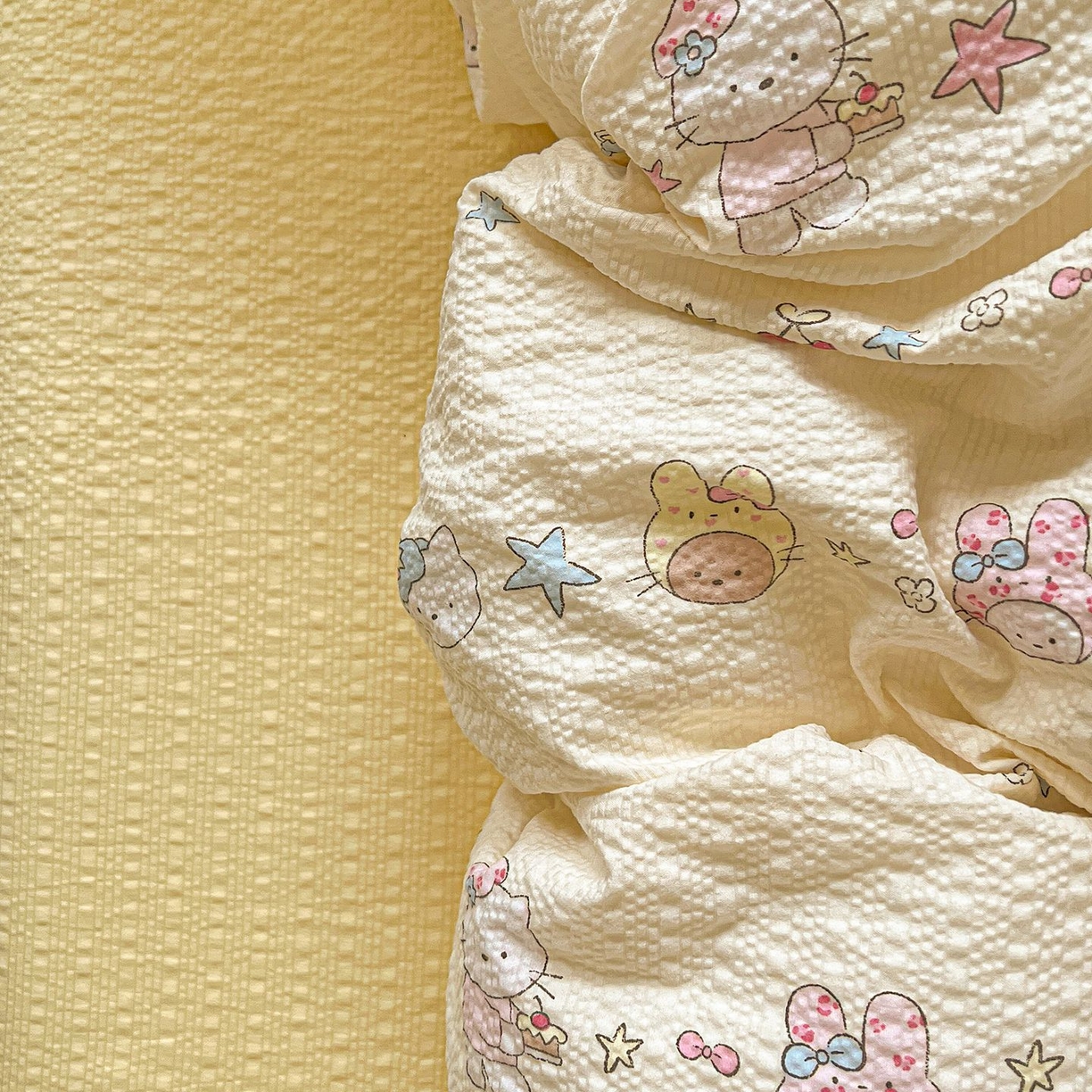 91家纺网 家纺一手货源 找家纺 欧妮家纺 2026新款泡芙棉印花四件套-跑量款 泡芙-萌宠派对（黄）