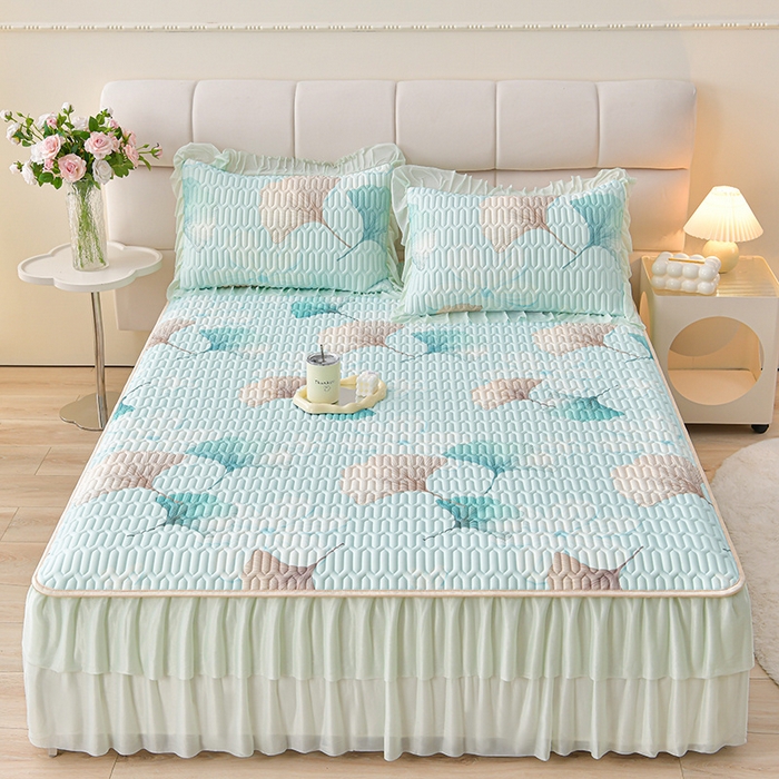 91家纺网 家纺一手货源 找家纺 畅畅家纺 2026春夏新款凉感丝乳胶床裙凉席三件套印花凉席席子-足球花 足球花-银杏叶