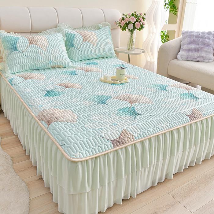 91家纺网 家纺一手货源 找家纺 畅畅家纺 2026春夏新款凉感丝乳胶床裙凉席三件套印花凉席席子-足球花 足球花-银杏叶