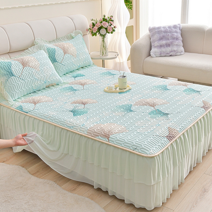 91家纺网 家纺一手货源 找家纺 畅畅家纺 2026春夏新款凉感丝乳胶床裙凉席三件套印花凉席席子-足球花 足球花-银杏叶