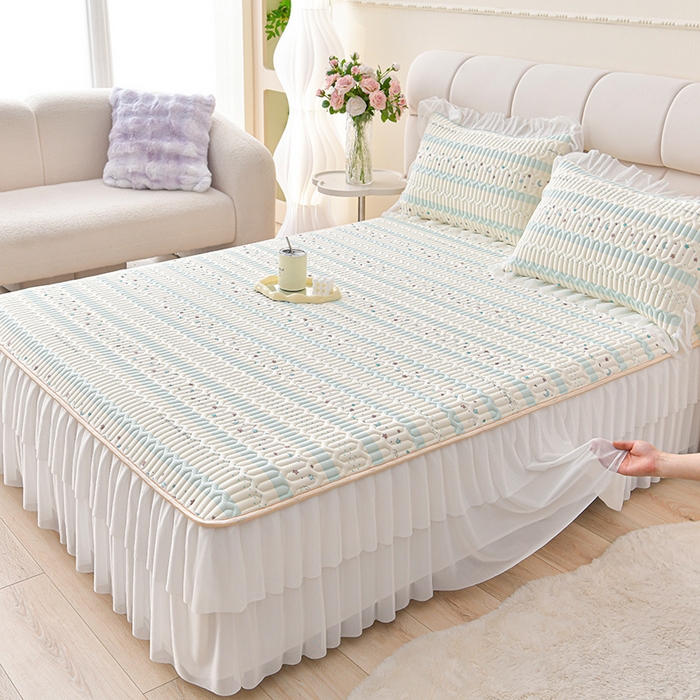 91家纺网 家纺一手货源 找家纺 畅畅家纺 2026春夏新款凉感丝乳胶床裙凉席三件套印花凉席席子-足球花 足球花-星光灿烂