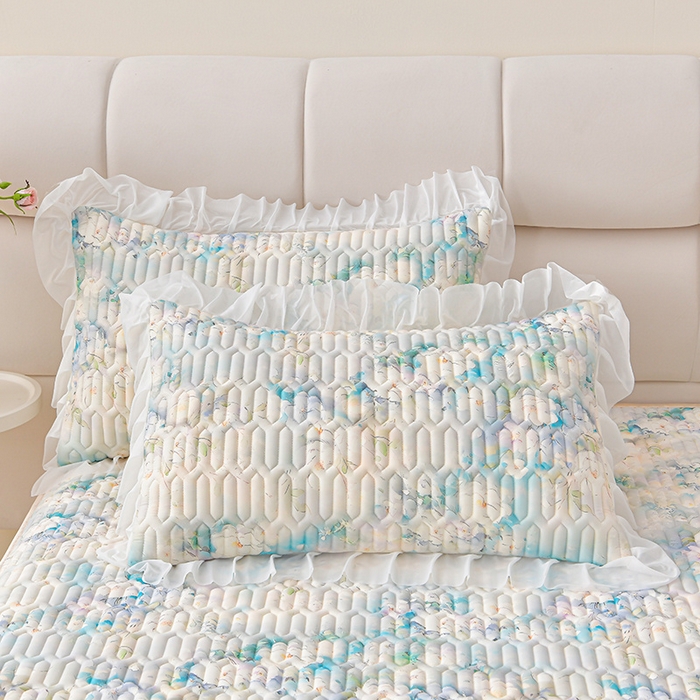 91家纺网 家纺一手货源 找家纺 畅畅家纺 2026春夏新款凉感丝乳胶床裙凉席三件套印花凉席席子-足球花 足球花-凡可