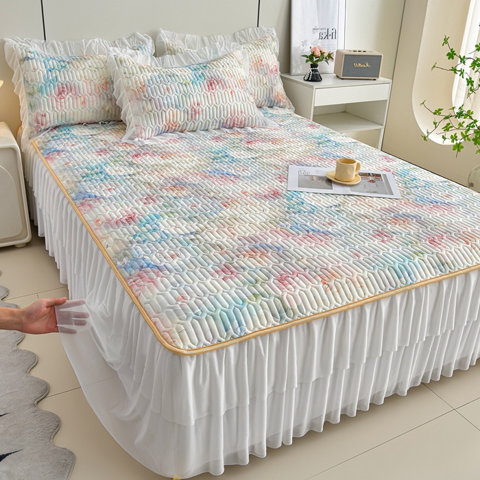 91家纺网 家纺一手货源 找家纺 畅畅家纺 2026春夏新款凉感丝乳胶床裙凉席三件套印花凉席席子-足球花 足球花-繁花-粉