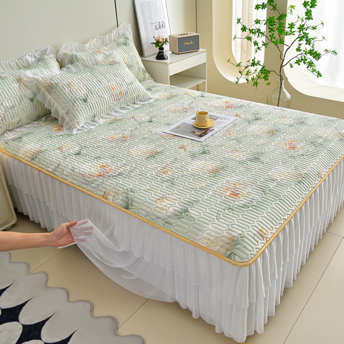 91家纺网 家纺一手货源 找家纺 畅畅家纺 2026春夏新款凉感丝乳胶床裙凉席三件套印花凉席席子-足球花 足球花-繁花-绿