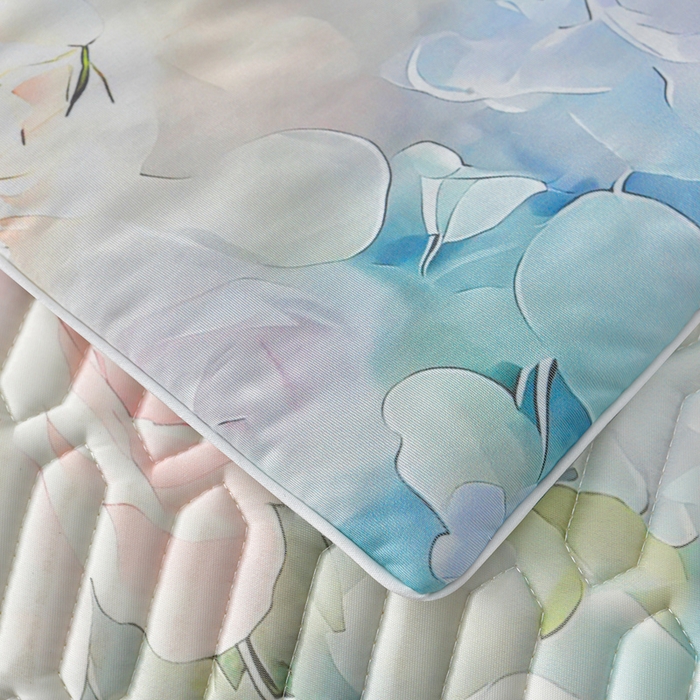 91家纺网 家纺一手货源 找家纺 畅畅家纺 2026春夏新款凉感丝乳胶床裙凉席三件套印花凉席席子-足球花 足球花-繁花-粉