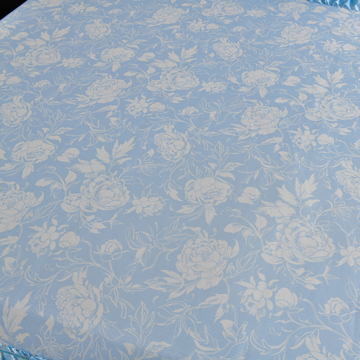 91家纺网 家纺一手货源 找家纺 （总）畅畅家纺 2026春夏新款豆豆冰丝印花复合床裙款席子凉席三件套