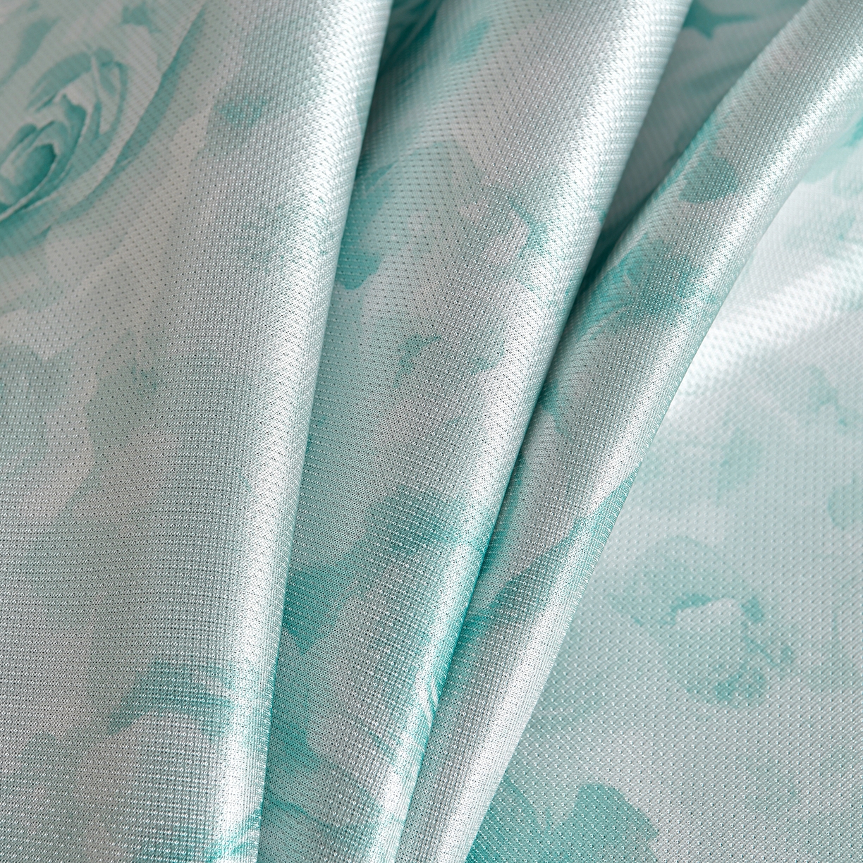 91家纺网 家纺一手货源 找家纺 畅畅家纺 2026春夏新款豆豆冰丝印花复合床裙款席子凉席三件套 花语-绿